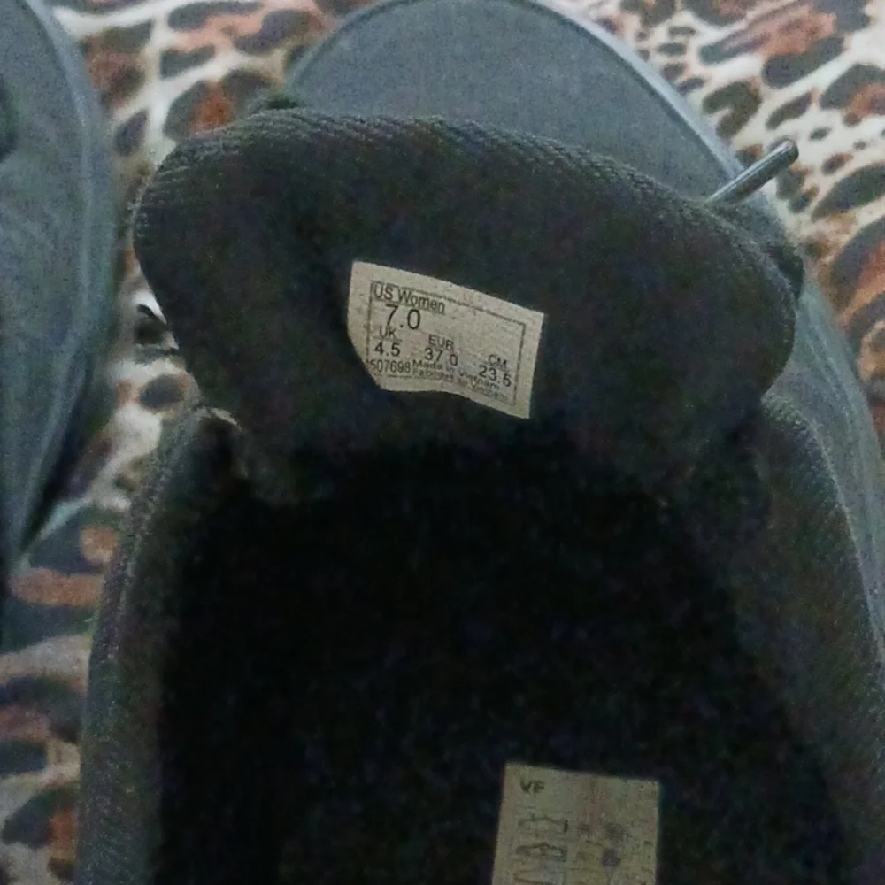 Womens black size 7 vans - Picture 2 of 4